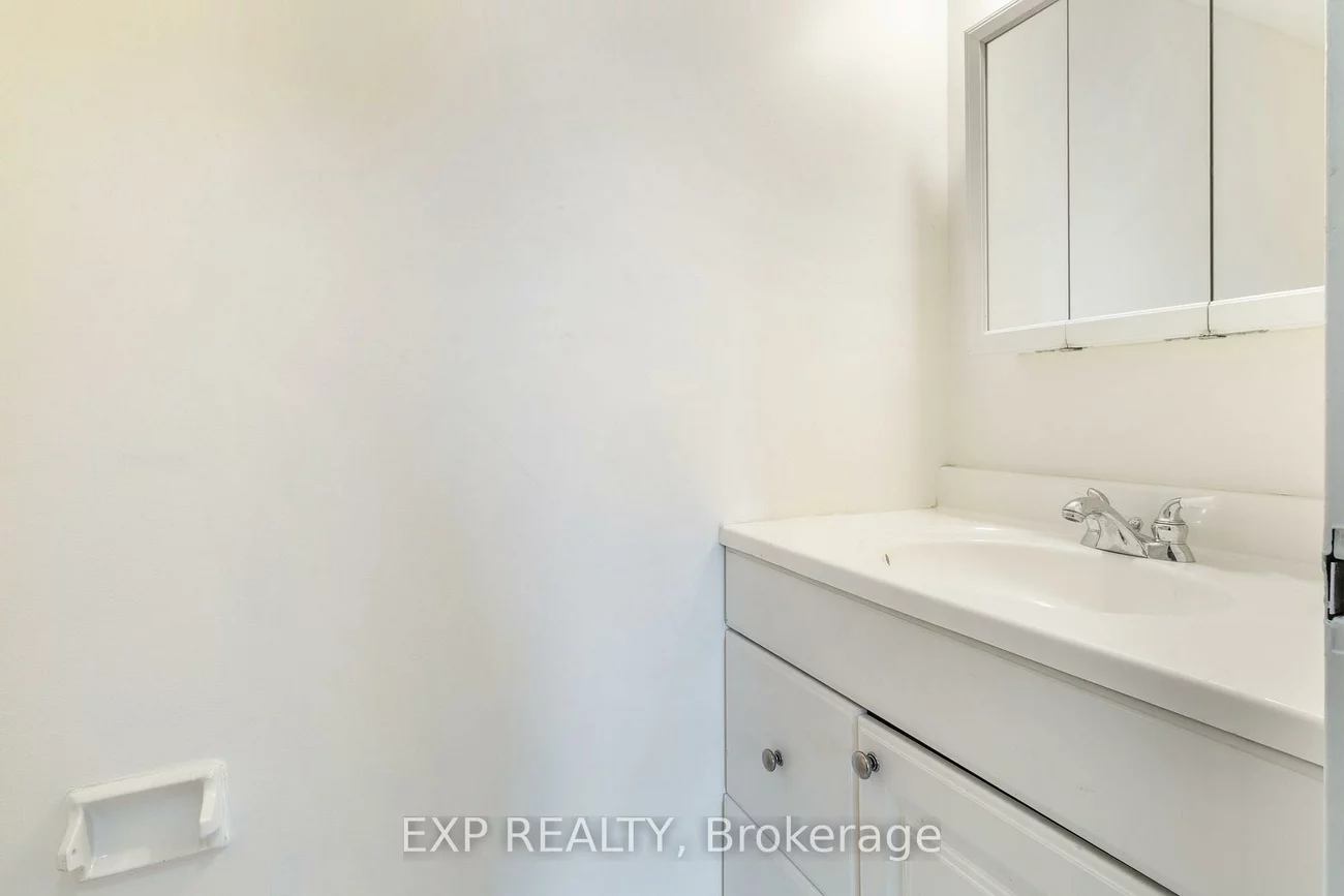180, Dudley, Thornhill, Markham