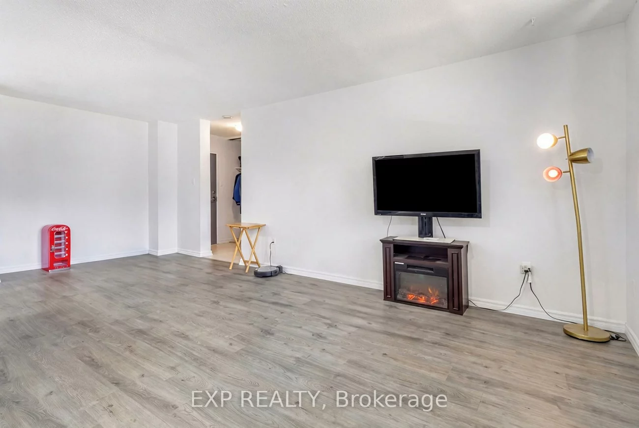 180, Dudley, Thornhill, Markham