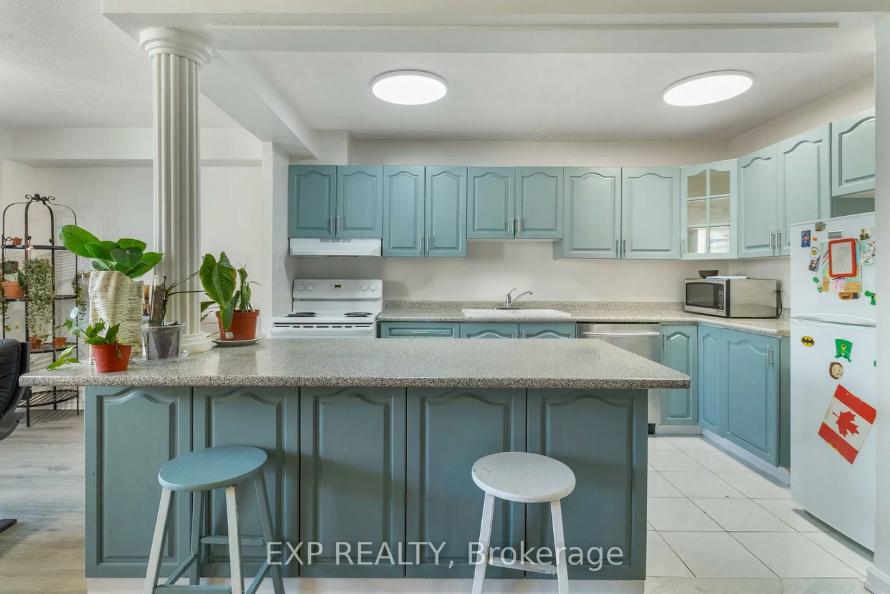 180, Dudley, Thornhill, Markham
