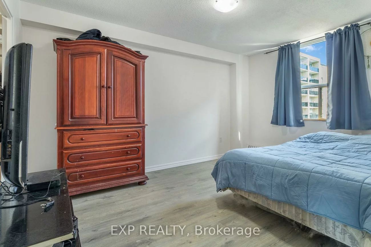 180, Dudley, Thornhill, Markham