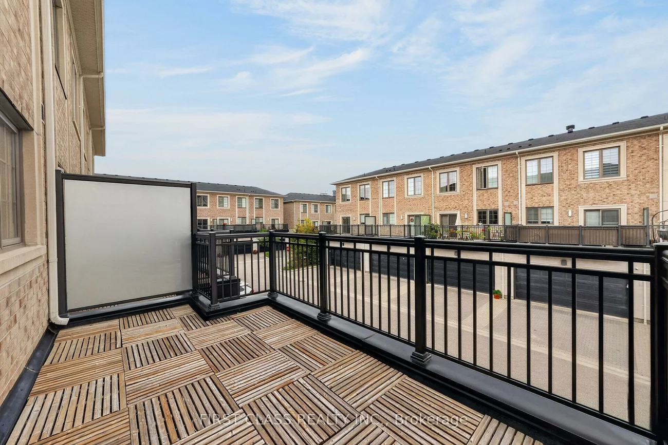 8, Mildred Temple, Unionville, Markham