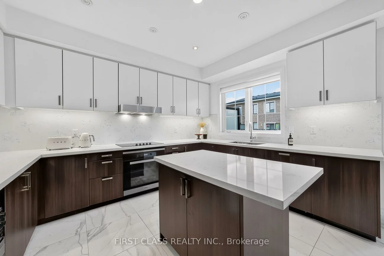 8, Mildred Temple, Unionville, Markham