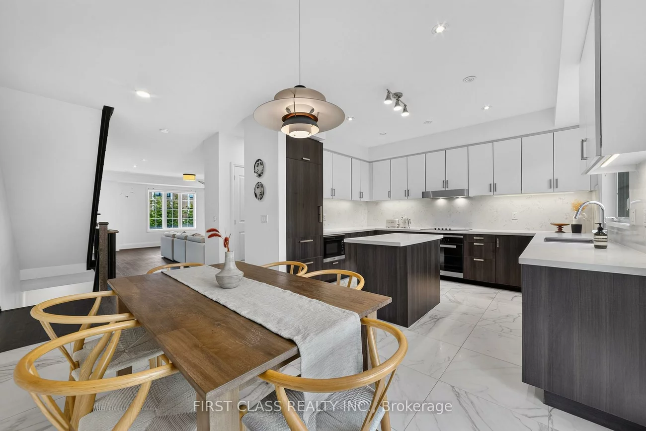 8, Mildred Temple, Unionville, Markham