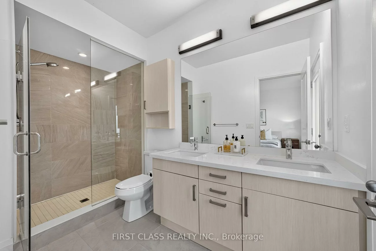 8, Mildred Temple, Unionville, Markham
