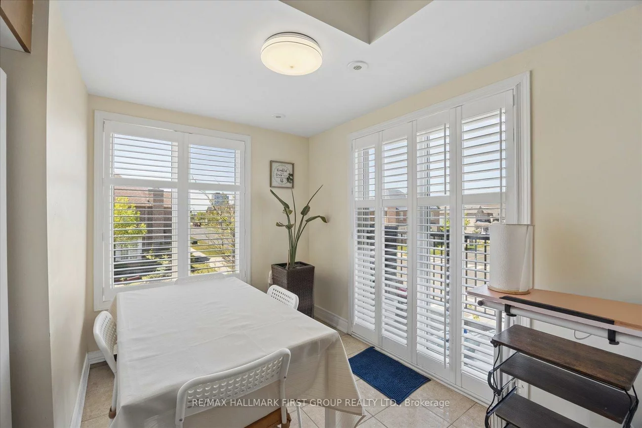 2067, Bur Oak, Greensborough, Markham