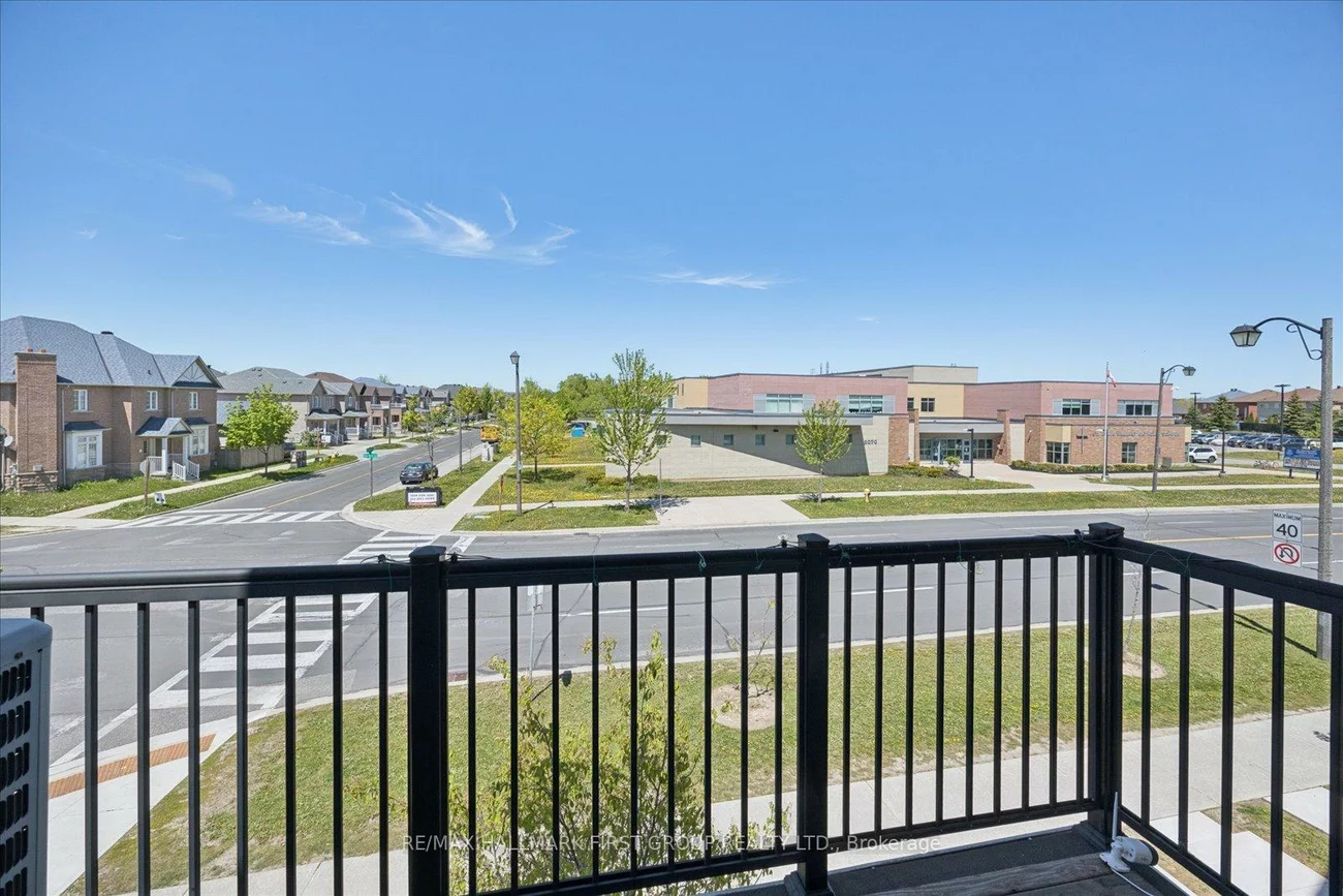 2067, Bur Oak, Greensborough, Markham