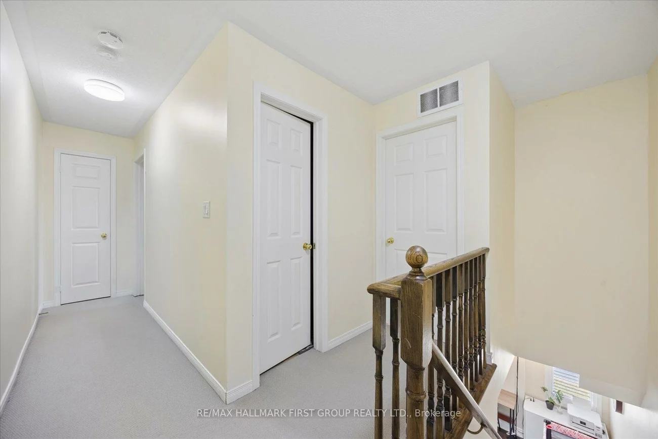 2067, Bur Oak, Greensborough, Markham