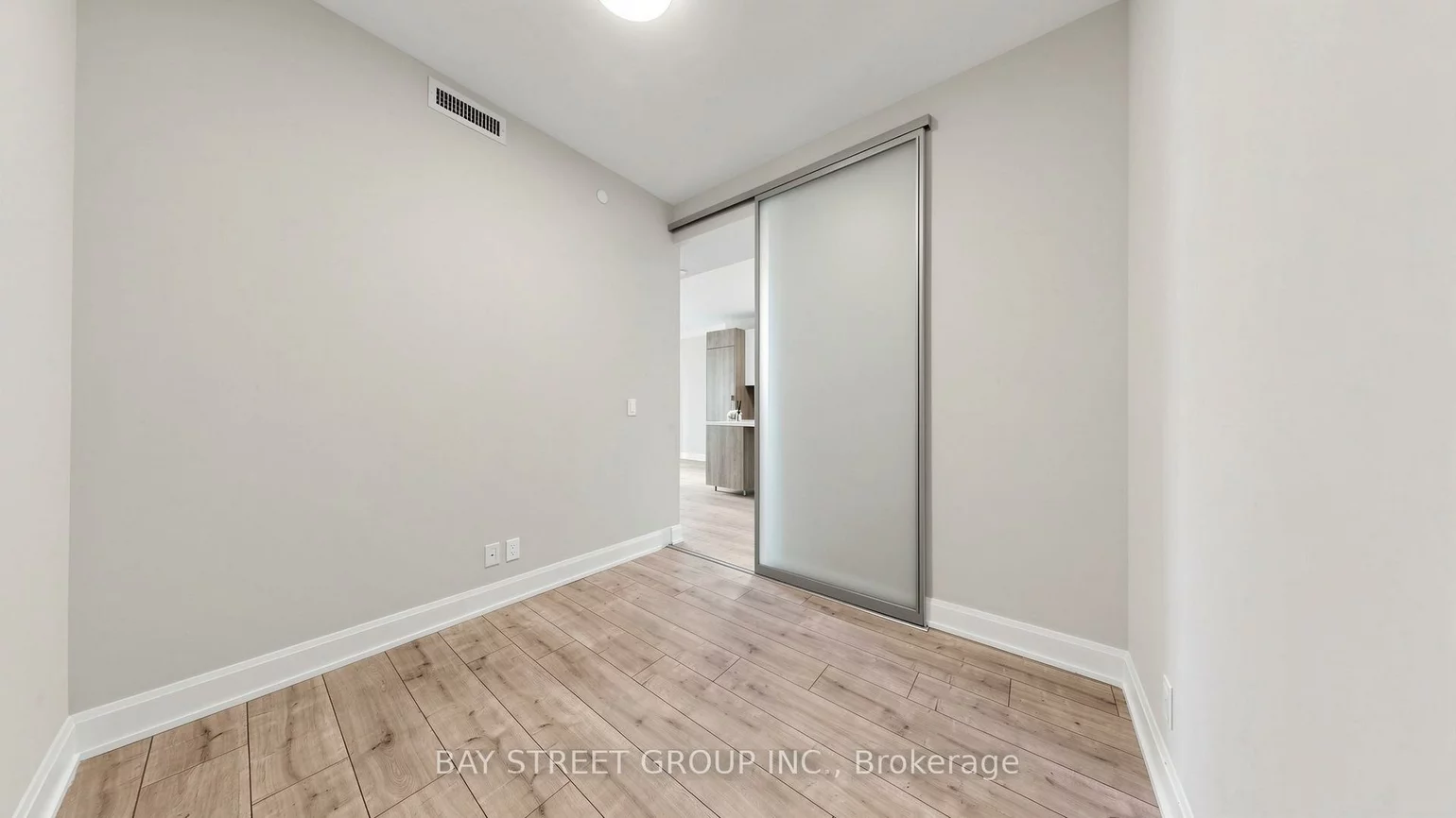 38, Water Walk, Unionville, Markham