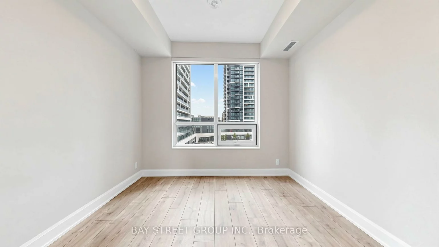 38, Water Walk, Unionville, Markham