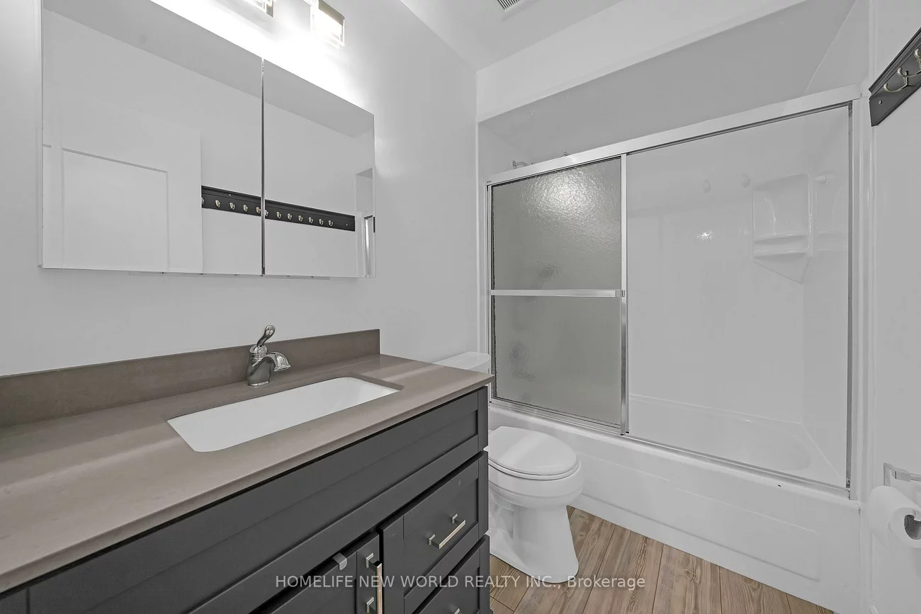 81, Niles, Aileen-Willowbrook, Markham