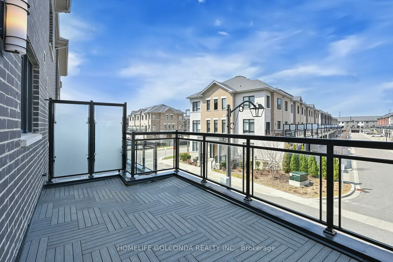 54, Saddlecreek, Commerce Valley, Markham