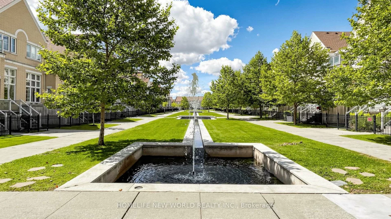 16, Victor Herbert, Cathedraltown, Markham