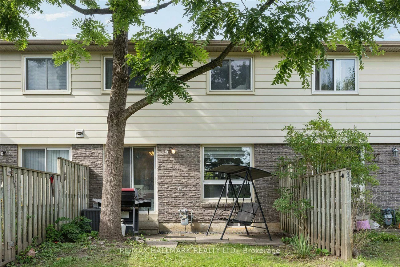 39, Camelot, Markham Village, Markham