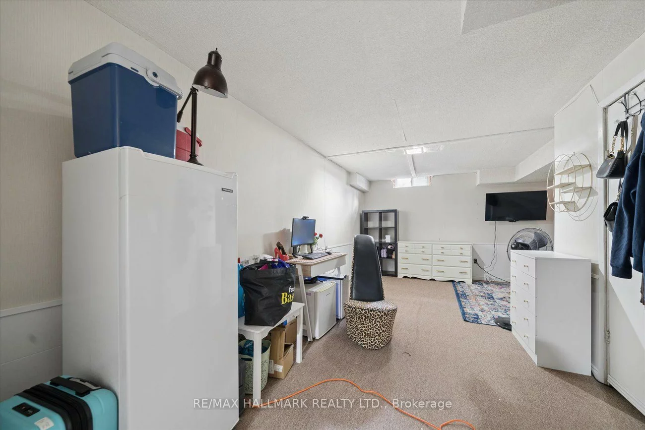 39, Camelot, Markham Village, Markham