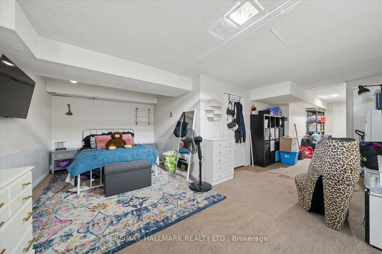 39, Camelot, Markham Village, Markham