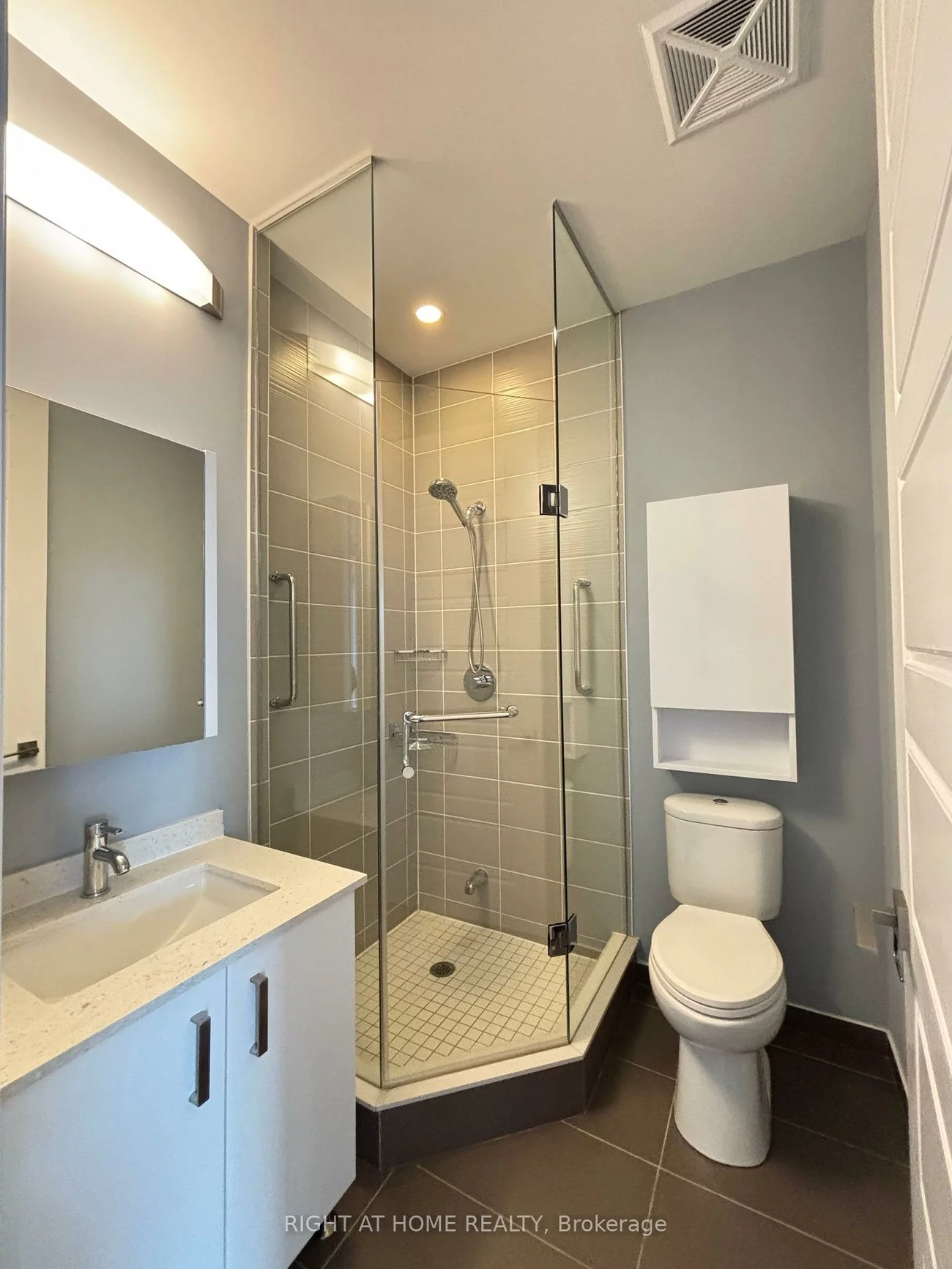 28, Uptown, Unionville, Markham