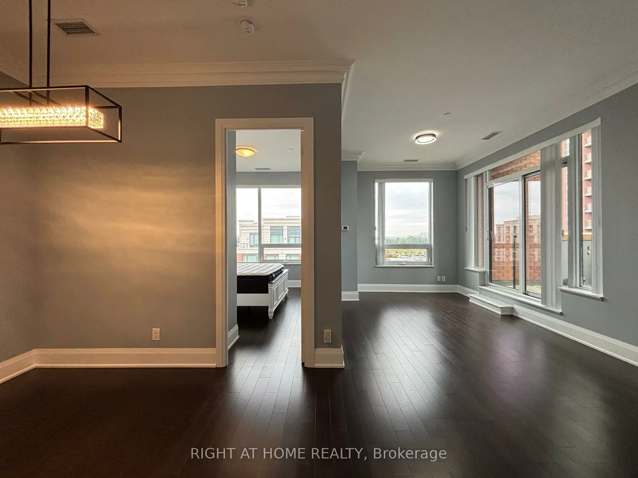 28, Uptown, Unionville, Markham
