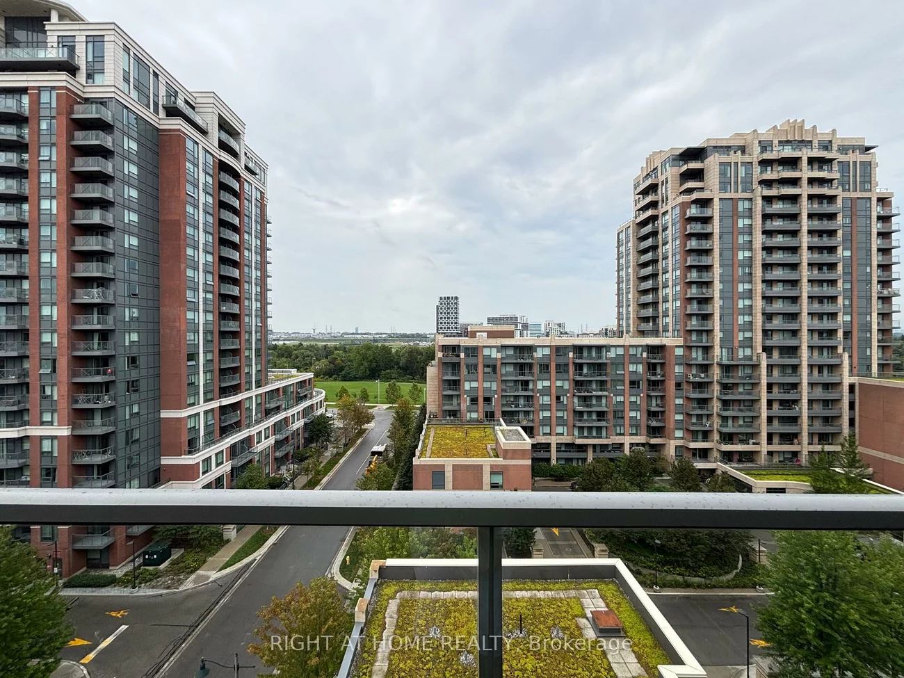 28, Uptown, Unionville, Markham