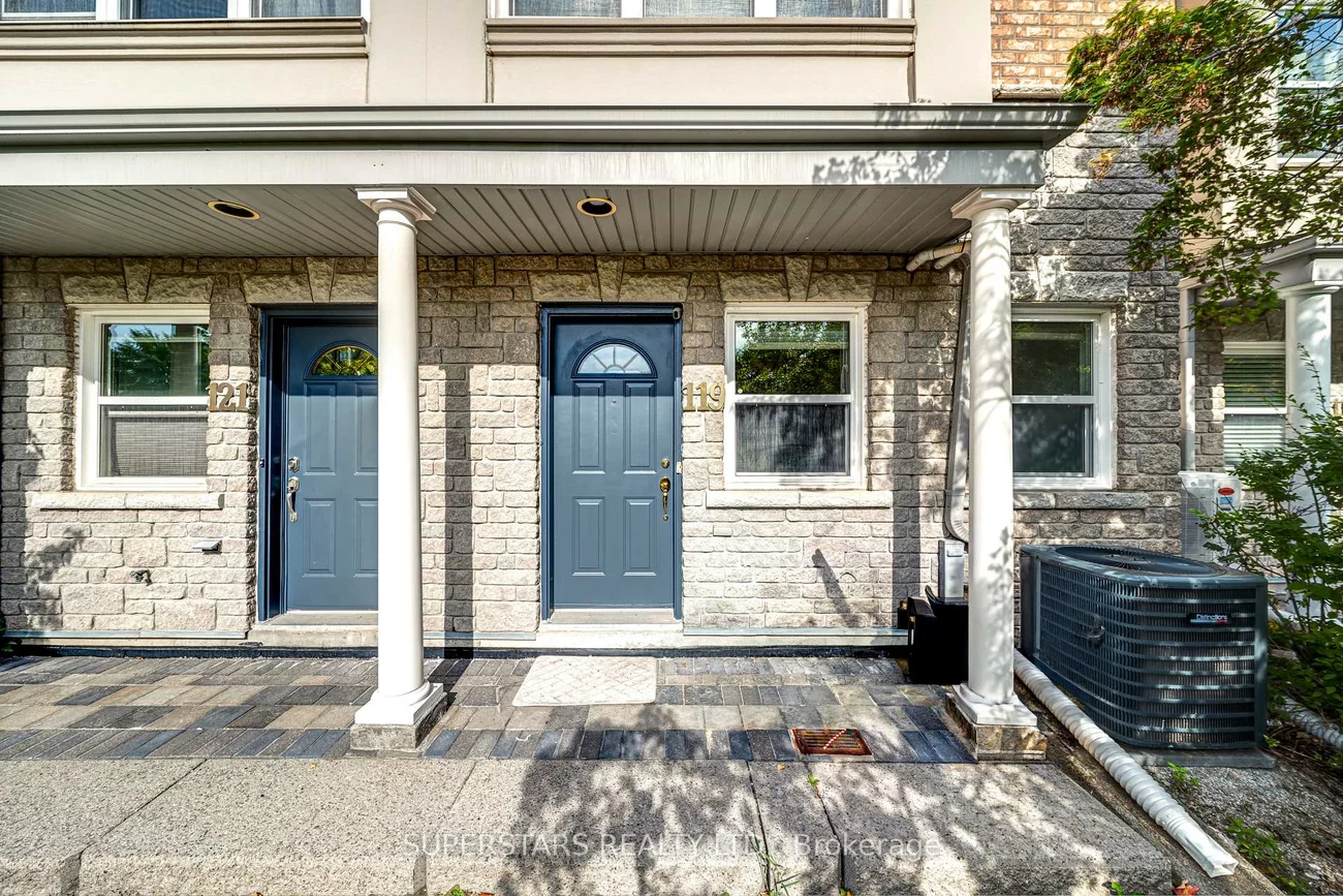 119, Pond, Commerce Valley, Markham
