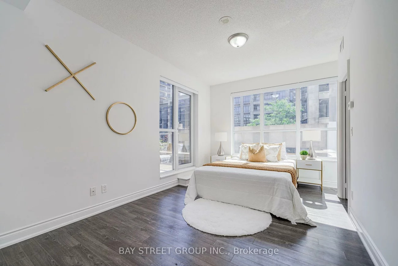 89, South Town Centre, Unionville, Markham