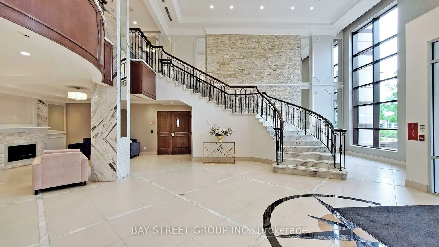89, South Town Centre, Unionville, Markham