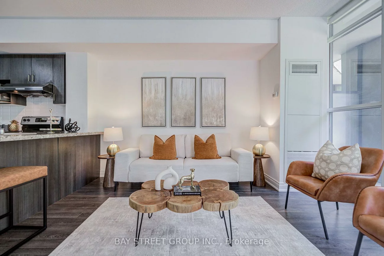 89, South Town Centre, Unionville, Markham