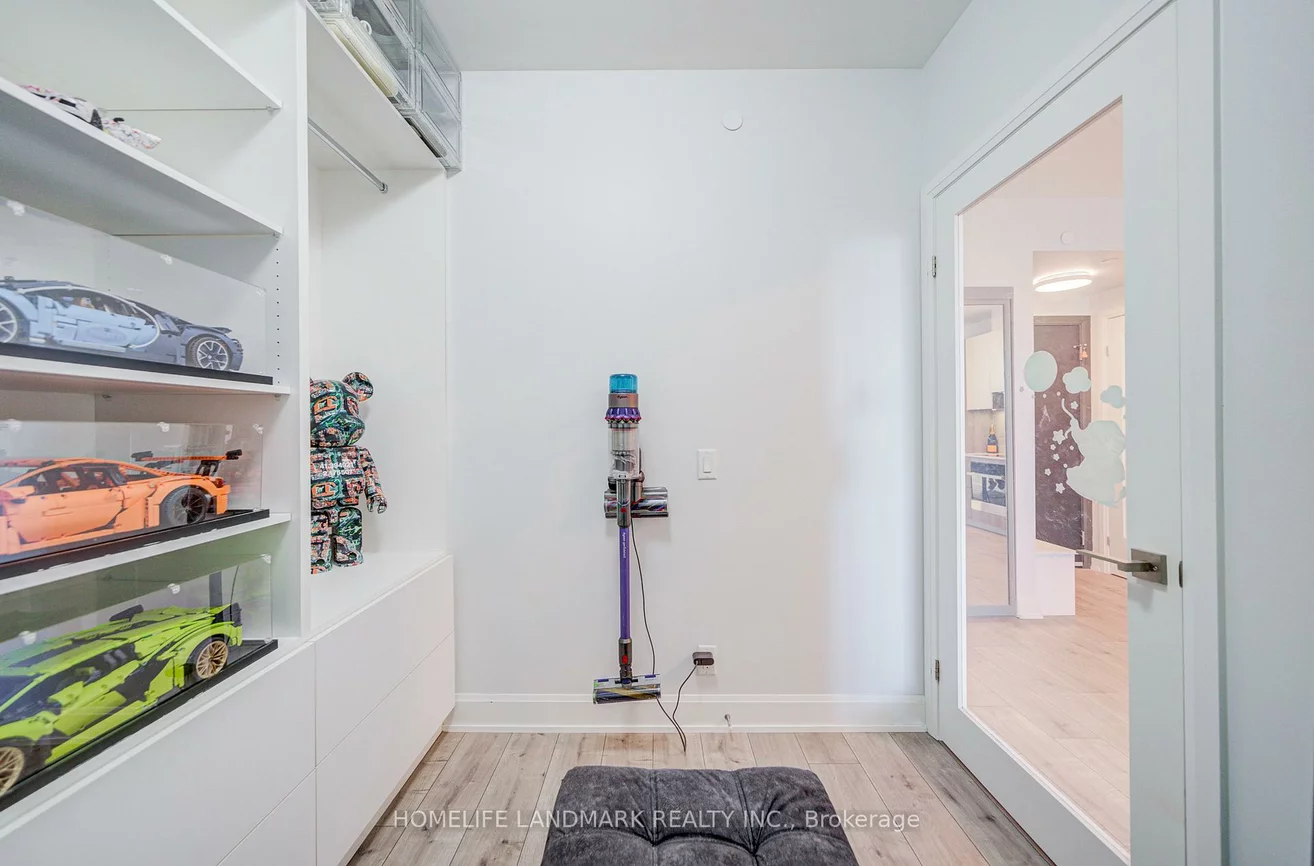 8, Water Walk, Unionville, Markham