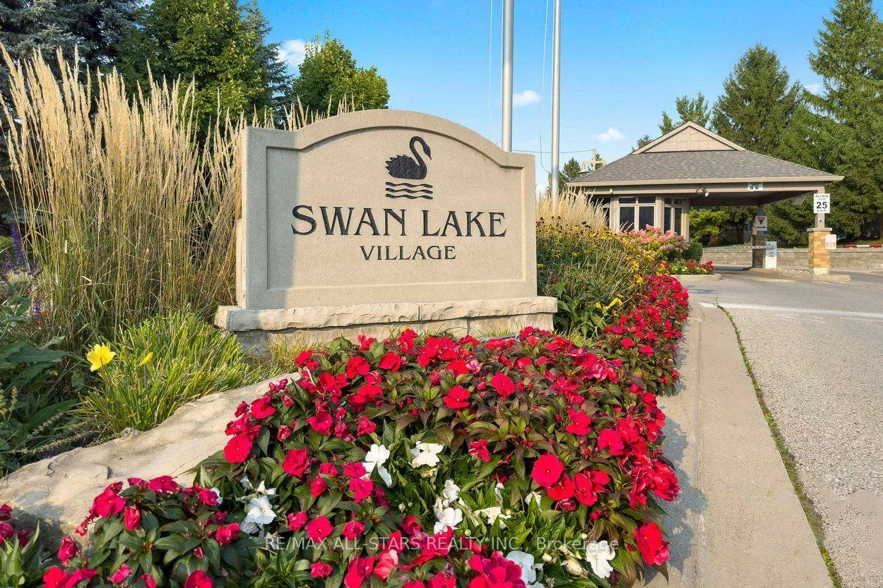 22, Sandpiper Key, Greensborough, Markham