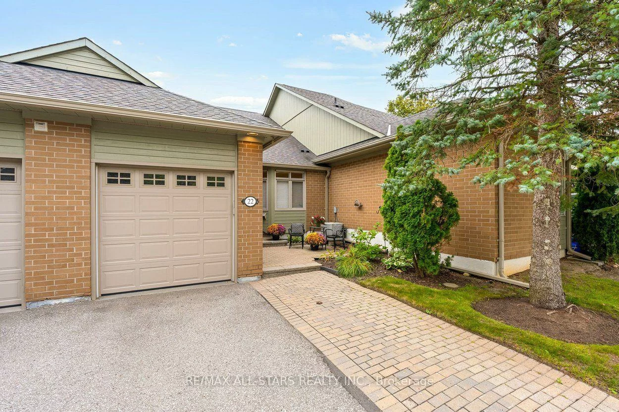 22, Sandpiper Key, Greensborough, Markham