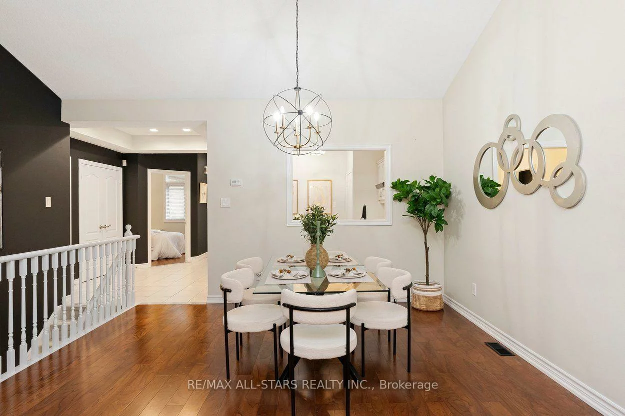 22, Sandpiper Key, Greensborough, Markham