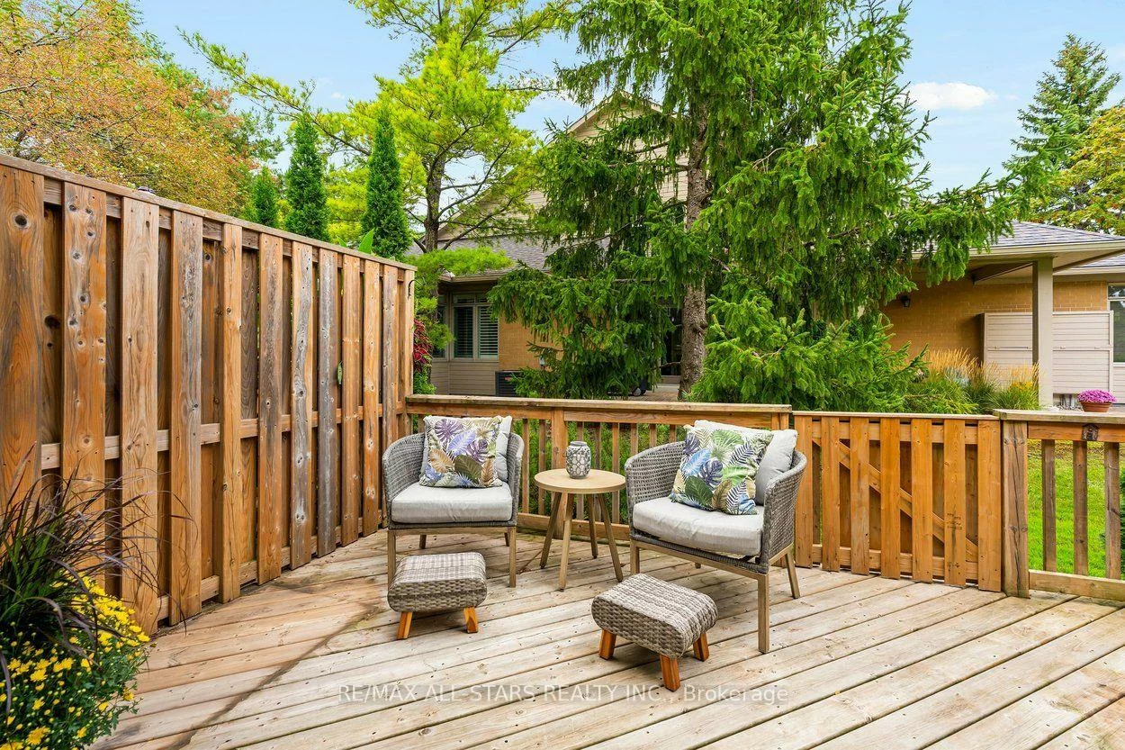22, Sandpiper Key, Greensborough, Markham