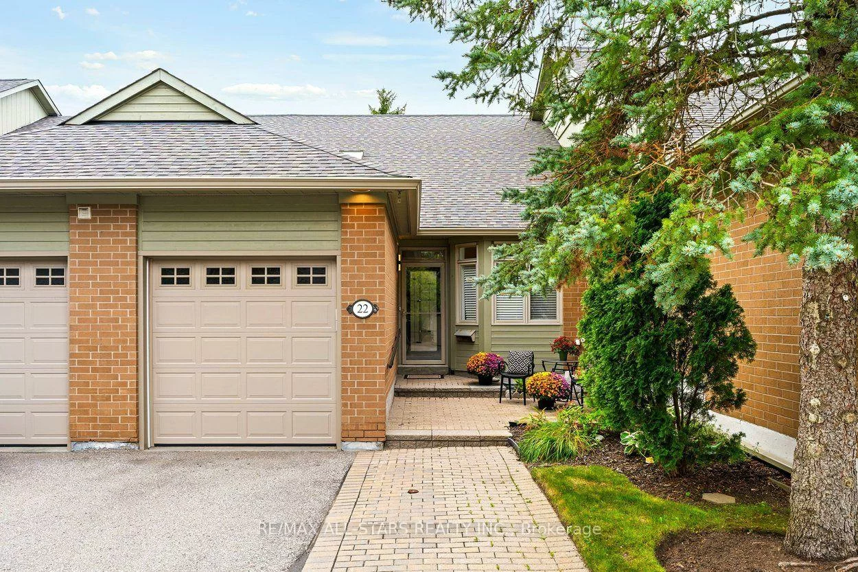 22, Sandpiper Key, Greensborough, Markham