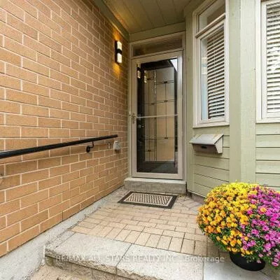 22, Sandpiper Key, Greensborough, Markham