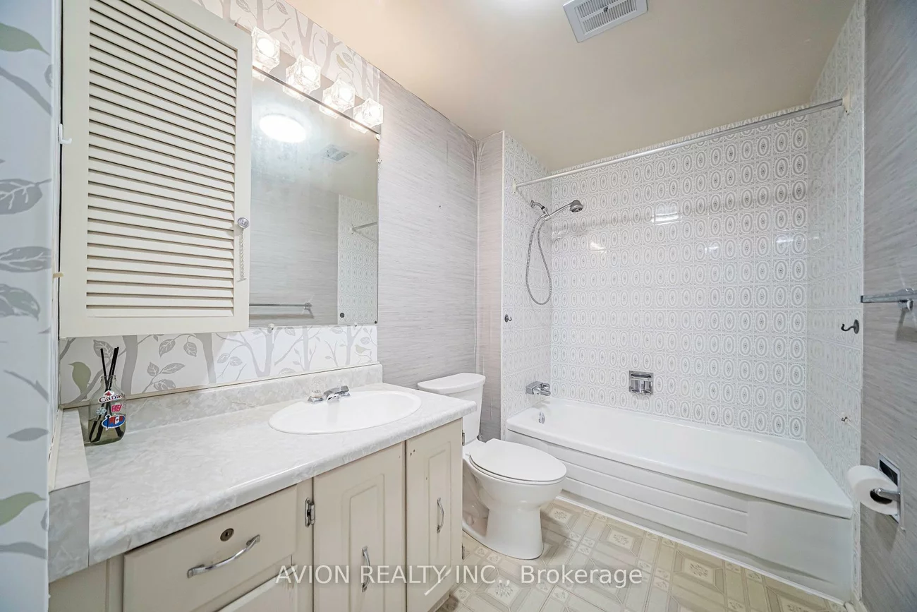 646, Village, Unionville, Markham