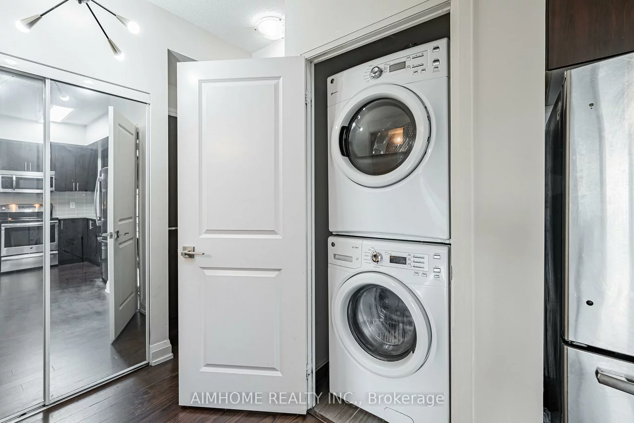 7171, Yonge, Grandview, Markham