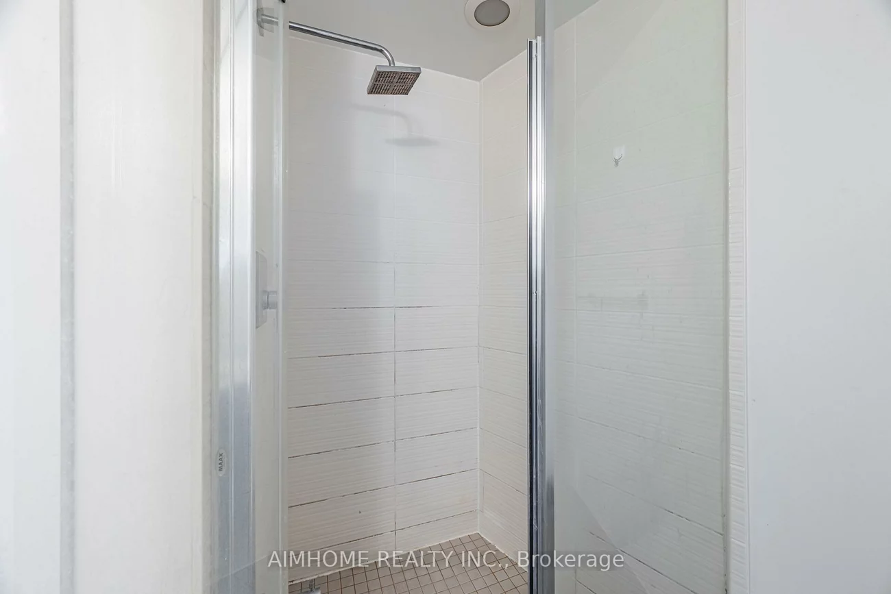7171, Yonge, Grandview, Markham