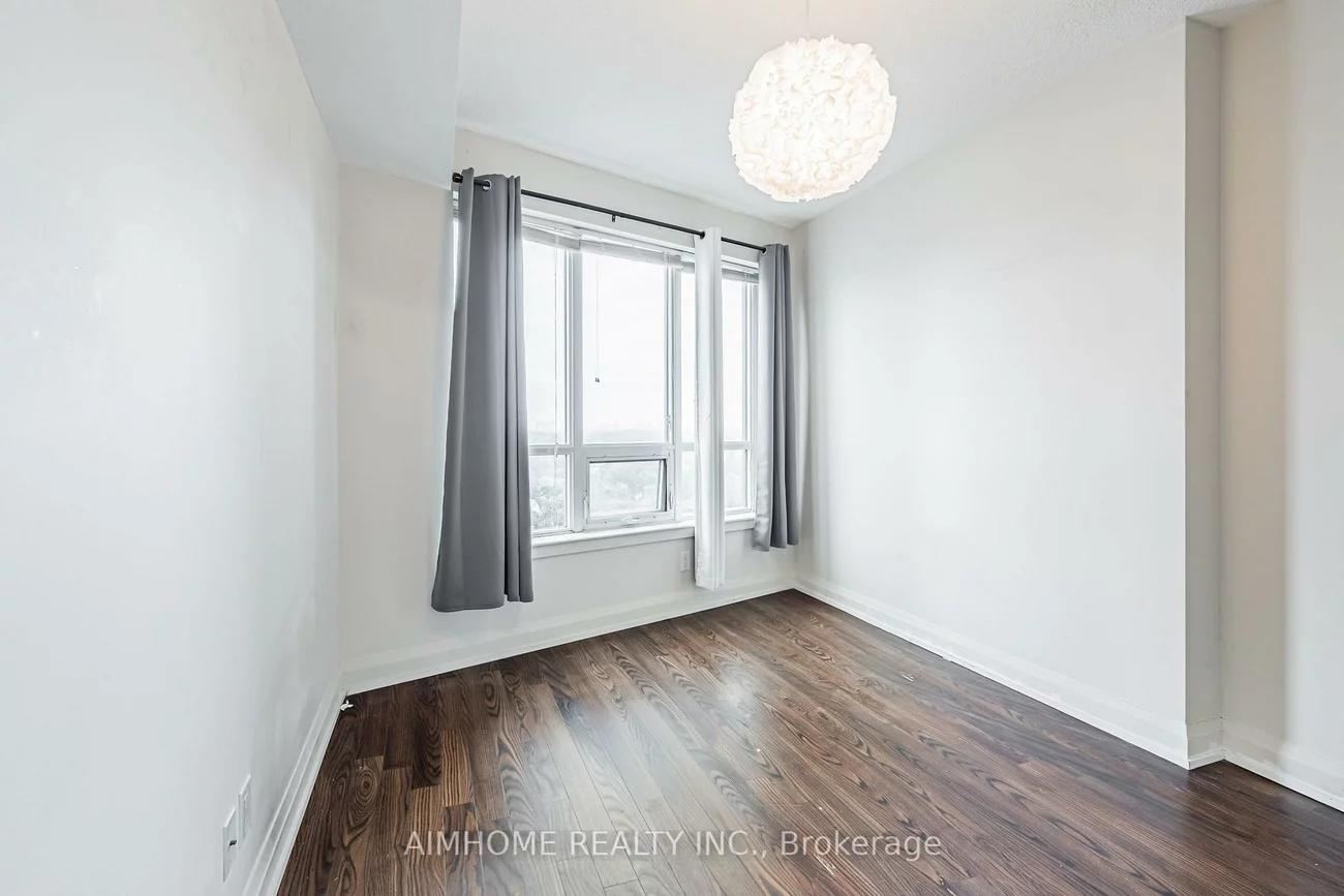 7171, Yonge, Grandview, Markham