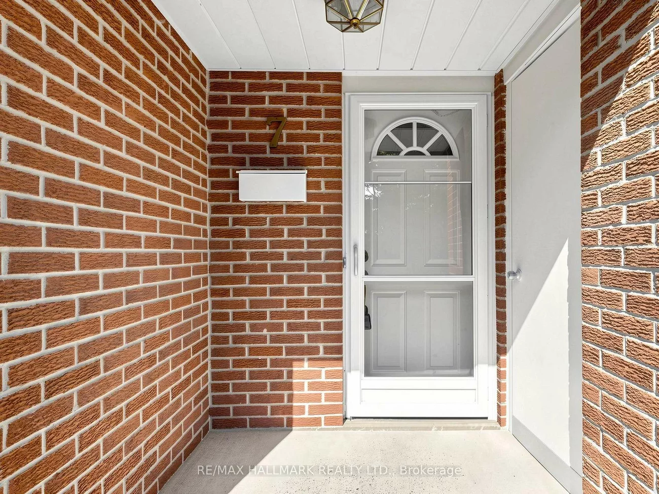 144, Henderson, Thornhill, Markham