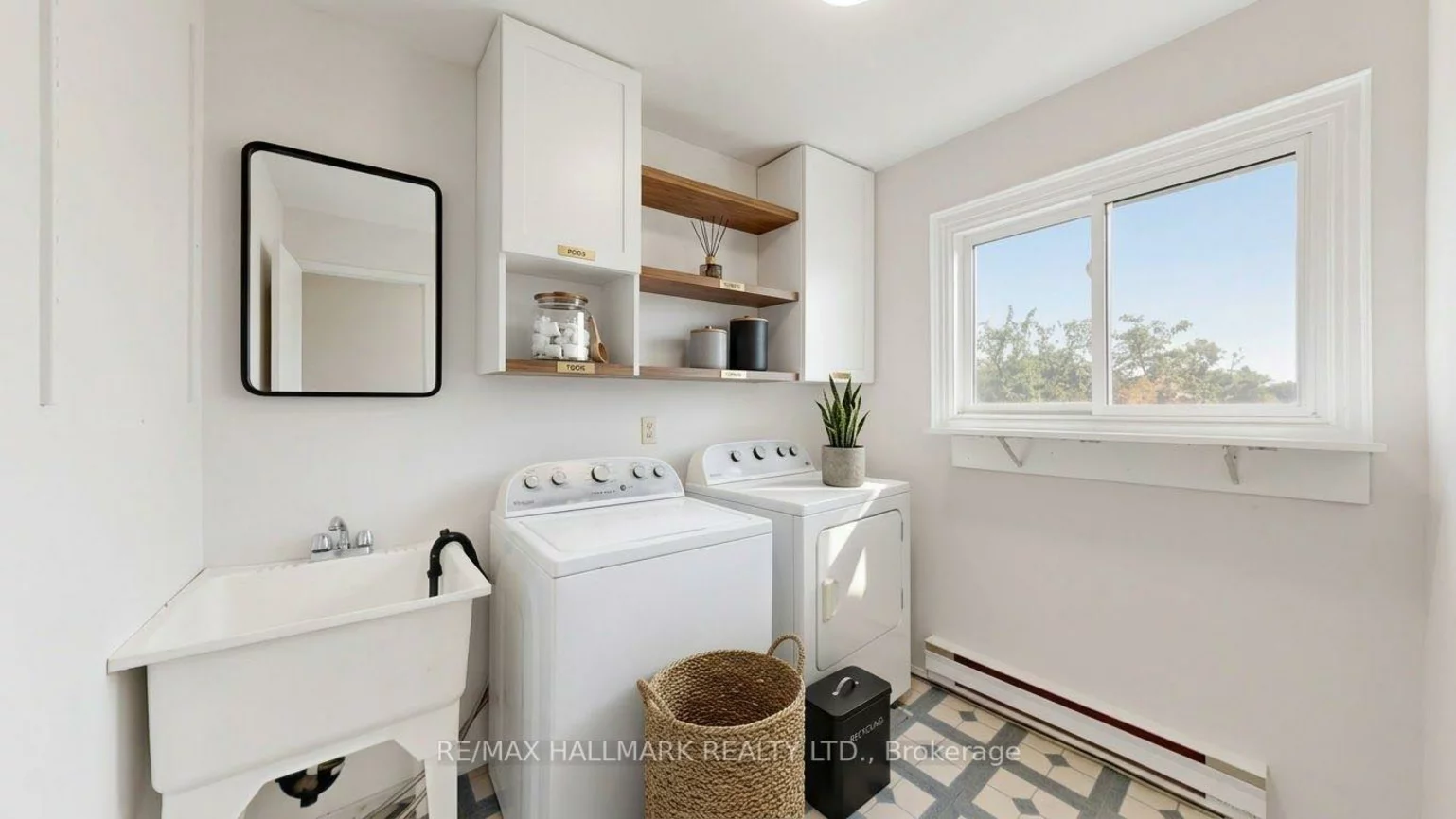 144, Henderson, Thornhill, Markham