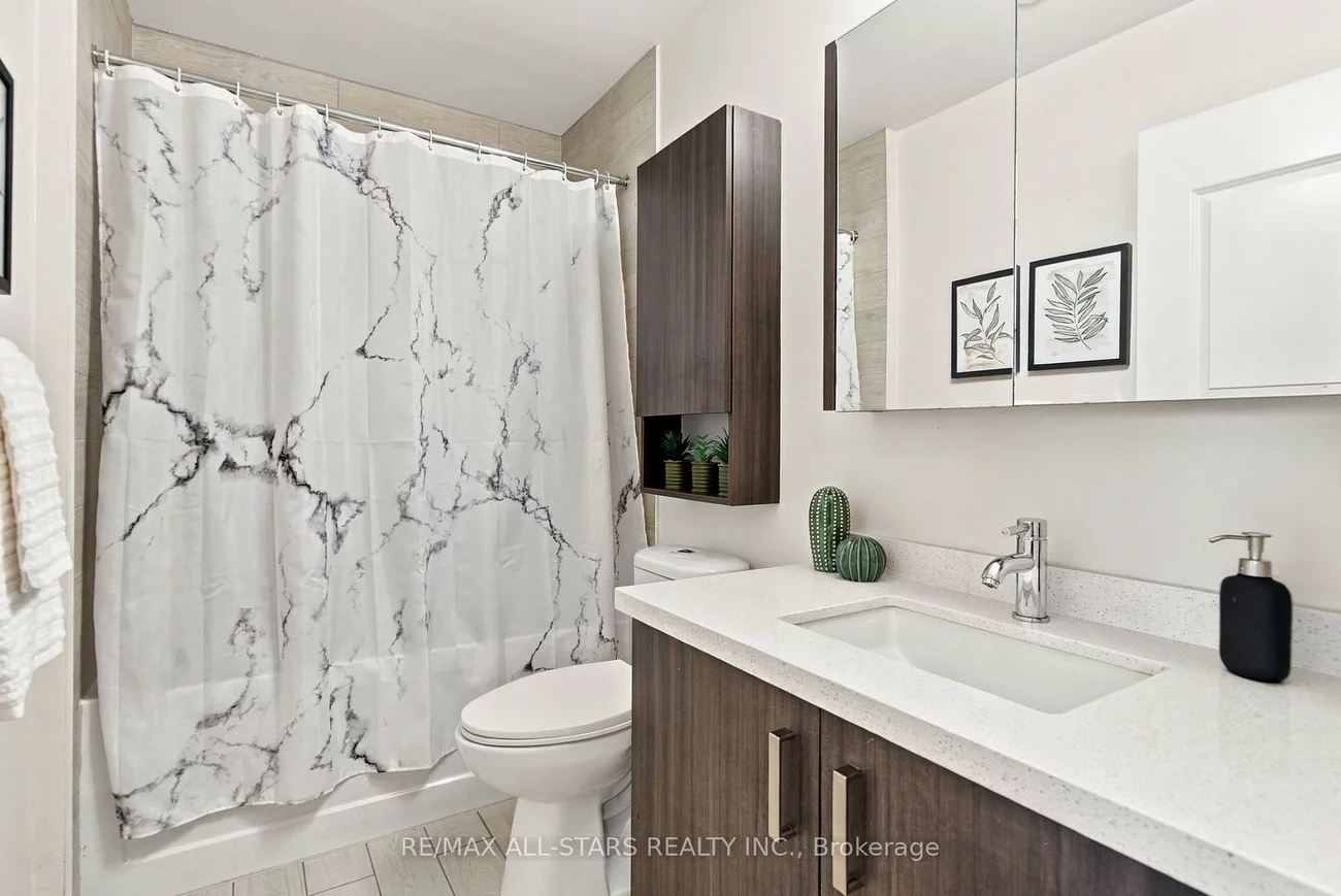 28, Uptown, Unionville, Markham