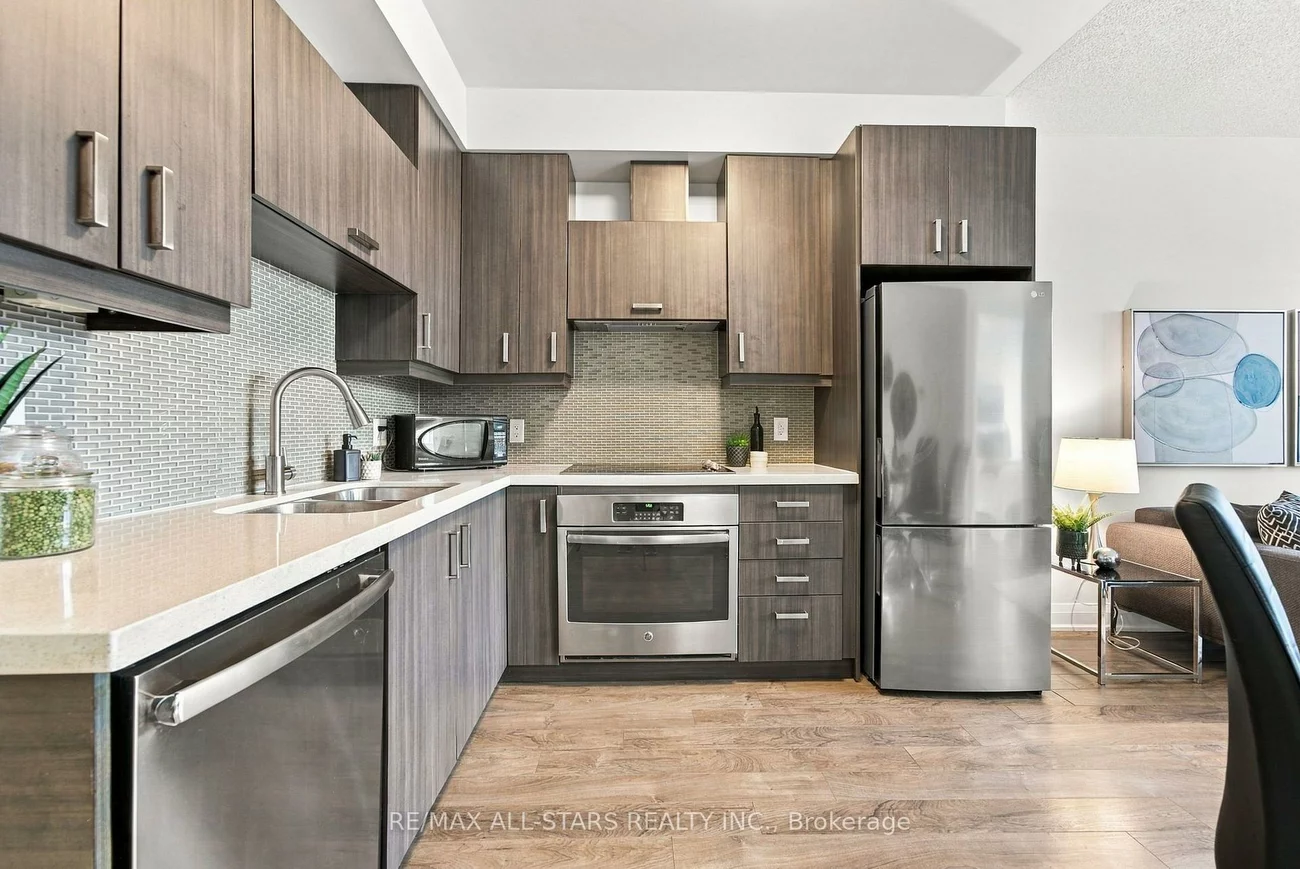 28, Uptown, Unionville, Markham