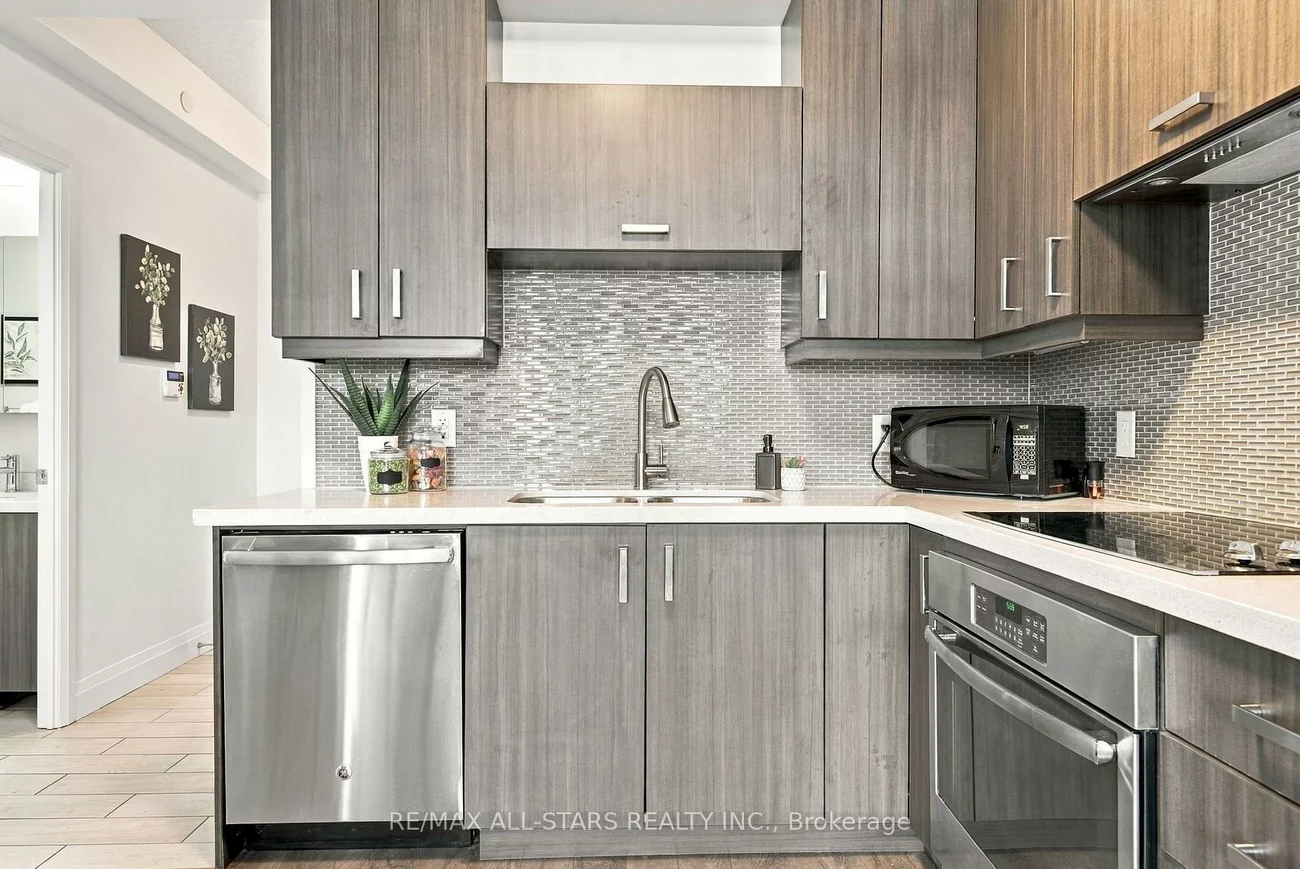 28, Uptown, Unionville, Markham
