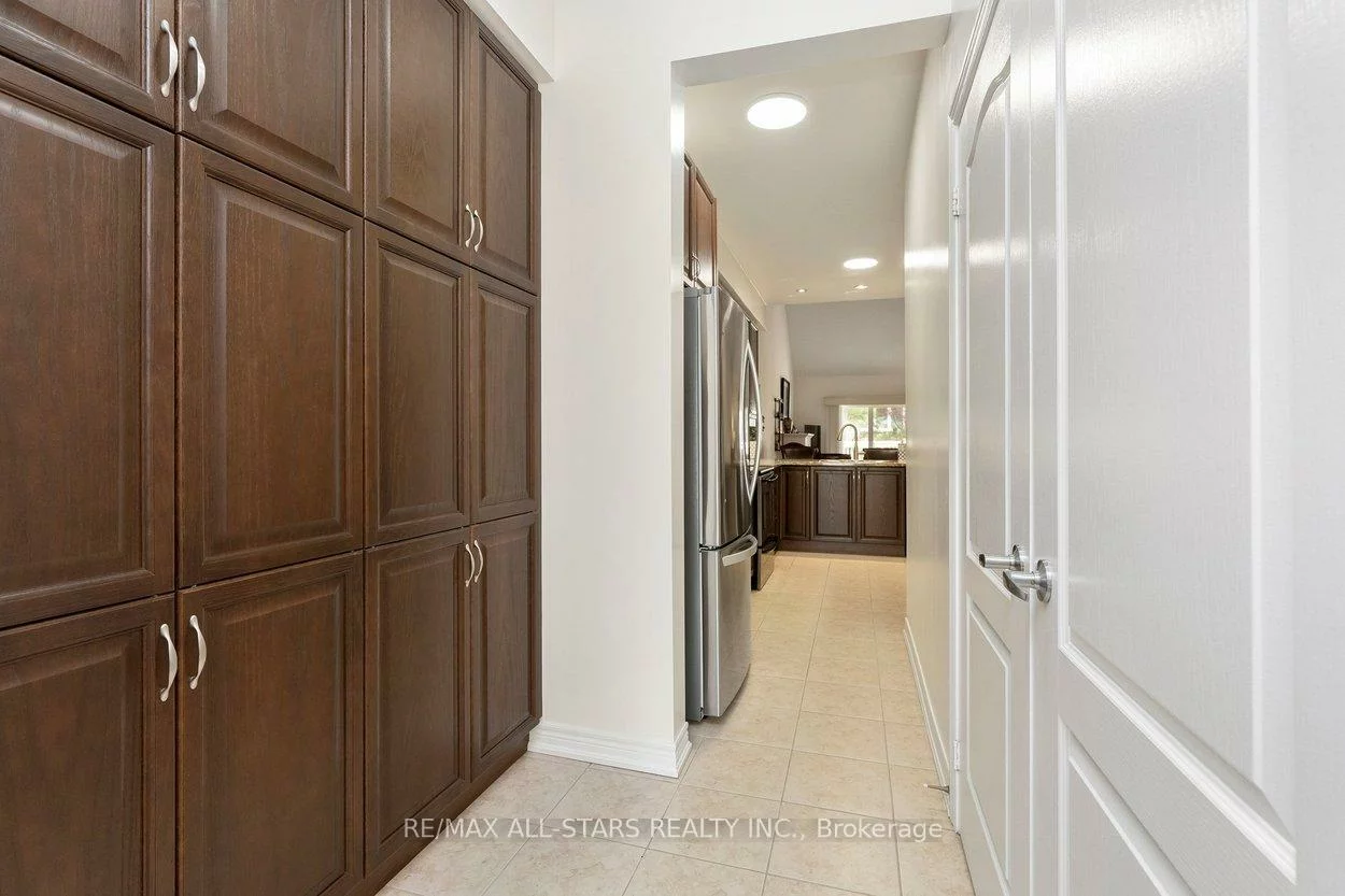 52, Oasis, Greensborough, Markham