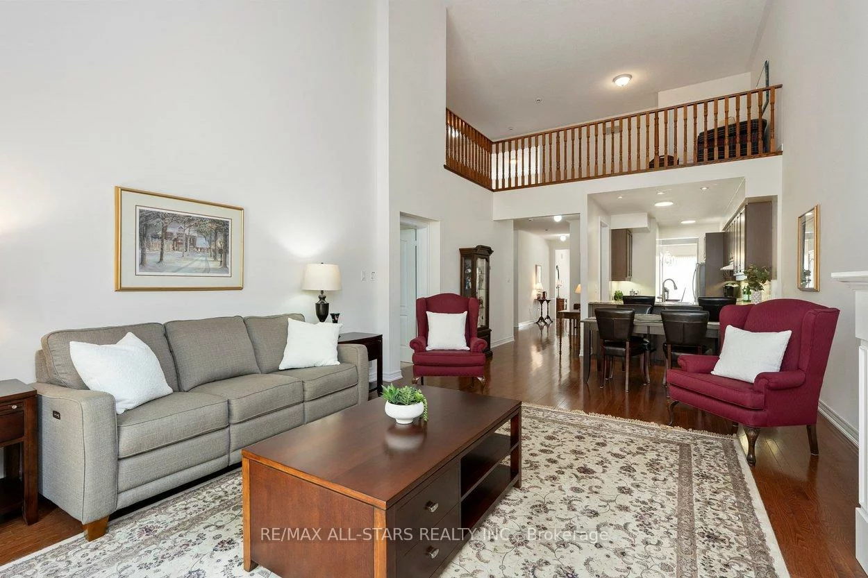 52, Oasis, Greensborough, Markham