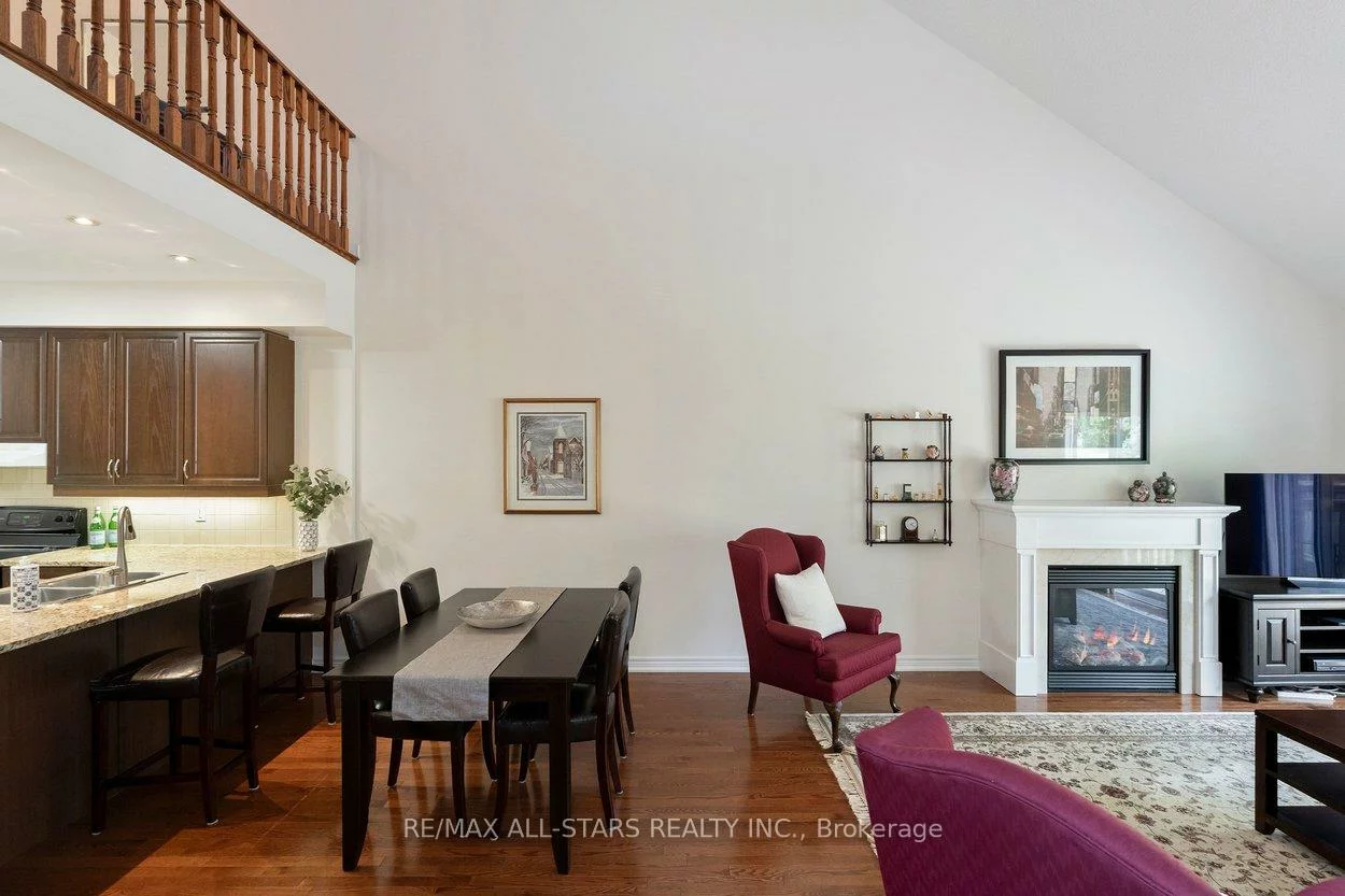 52, Oasis, Greensborough, Markham