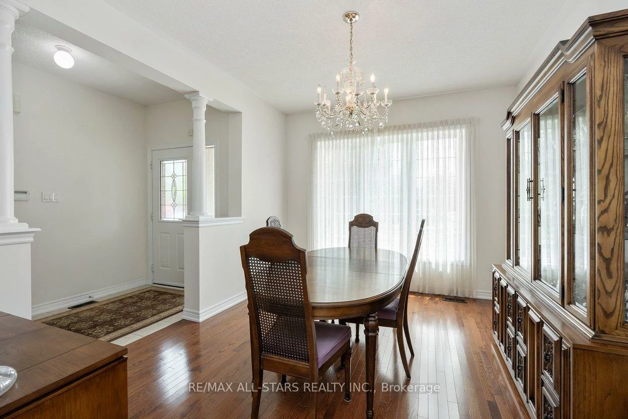 52, Oasis, Greensborough, Markham