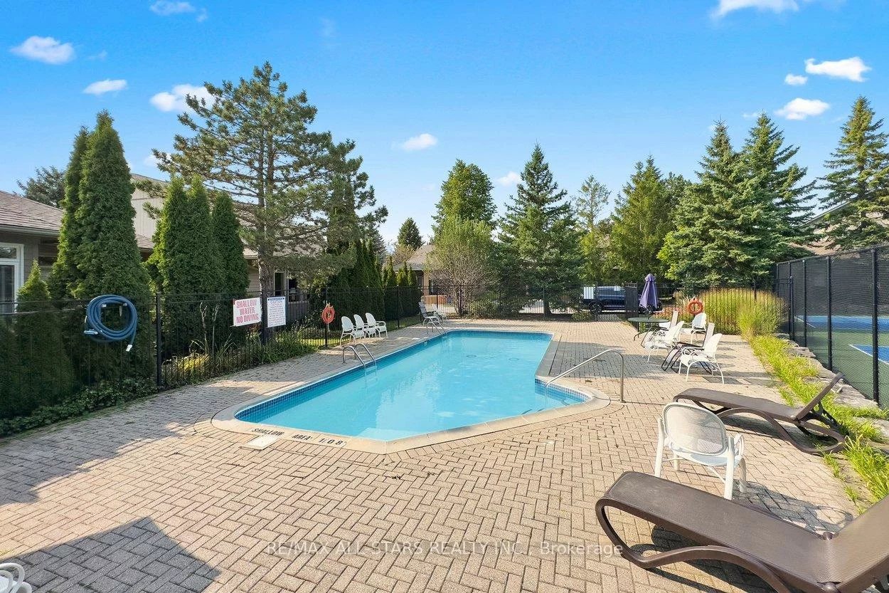 52, Oasis, Greensborough, Markham