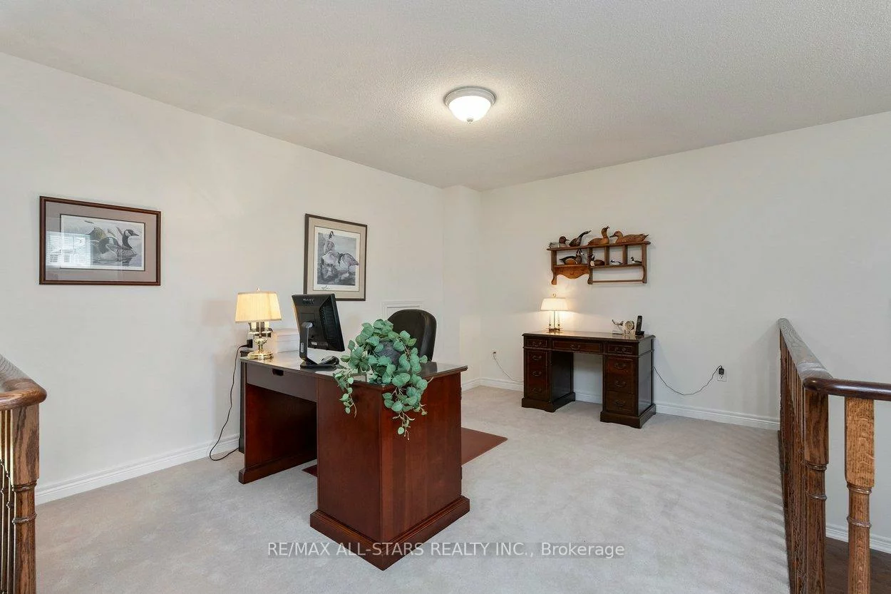 52, Oasis, Greensborough, Markham
