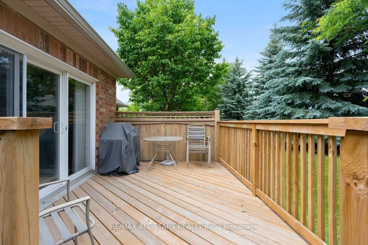 52, Oasis, Greensborough, Markham