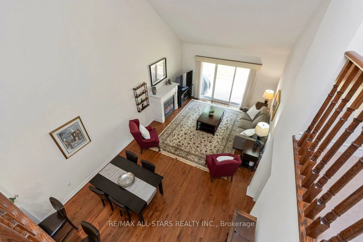 52, Oasis, Greensborough, Markham